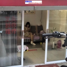 #南京#,#扫街# 2] 南京一条街 扫街看到个小姐姐 腿不错服务不错 先口再做